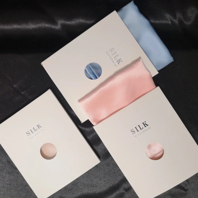Federa per cuscino in seta di  - Luxury Skincare Gifts recensione e prezzo